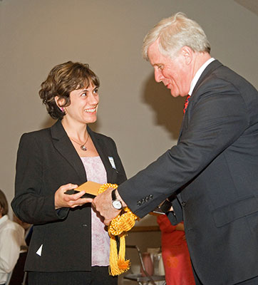 Concetta DePaolo receiving the Caleb Mills Distinguished Teaching Award