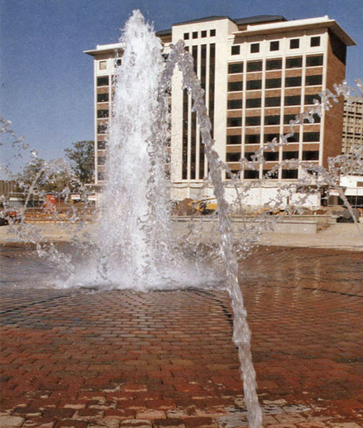 Dede Plaza Fountain, 1991