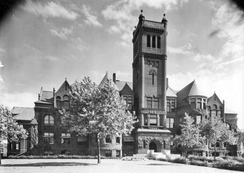 Old Main, 1931